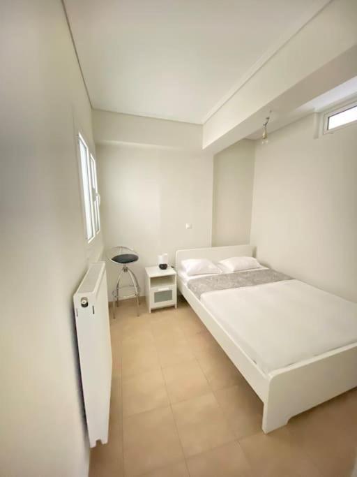 Cozy 2 Room Apartment With Garden Near Athens Air-Port Артеміда Екстер'єр фото