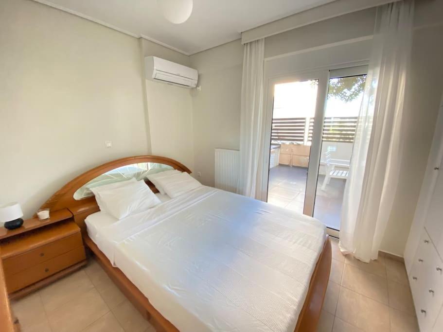 Cozy 2 Room Apartment With Garden Near Athens Air-Port Артеміда Екстер'єр фото