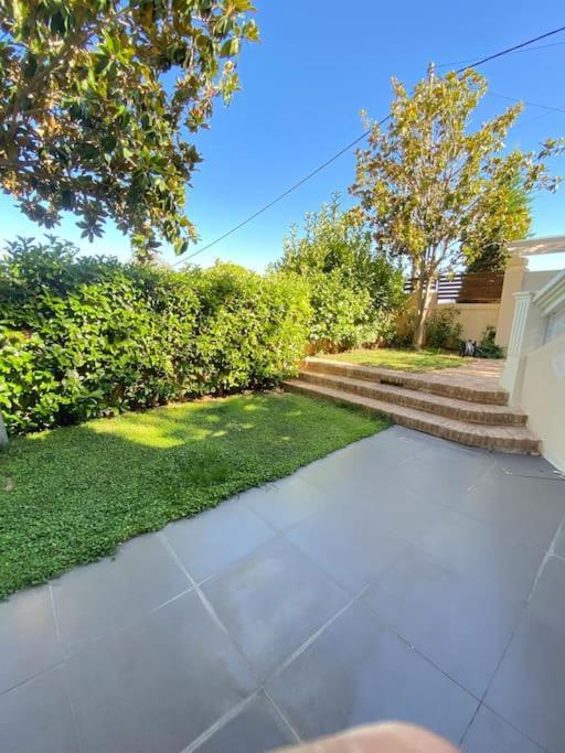 Cozy 2 Room Apartment With Garden Near Athens Air-Port Артеміда Екстер'єр фото