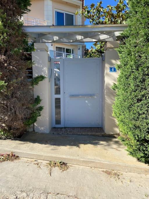 Cozy 2 Room Apartment With Garden Near Athens Air-Port Артеміда Екстер'єр фото